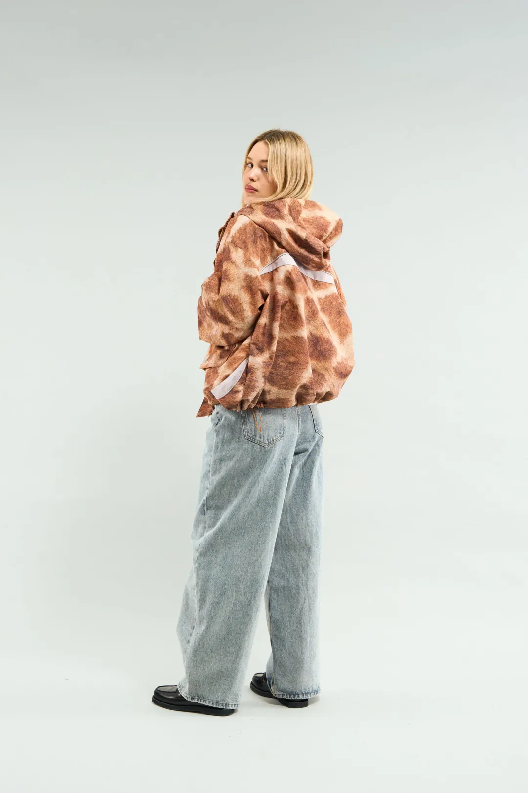 Online Scuffers Giraffe Windbreaker